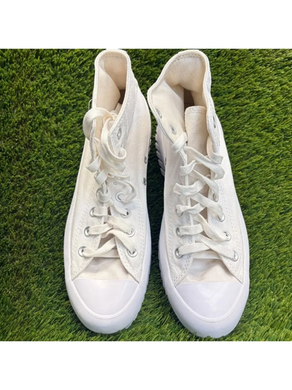 Converse Chuck Taylor All Star Lugged Mens Size 8 Womens 10 White Shoes Sneakers